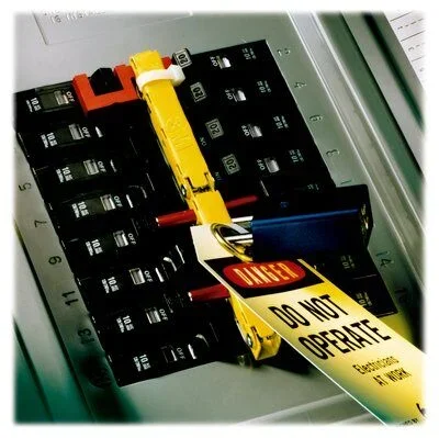 3M – 44557 Panelsafe Lockout System Ps-0721 3/4-In Spacing 21 Slots Safeguards Your Electrical Machines And Lighting And Equipment (7010399137)
