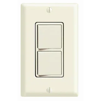 Leviton 15 Amp 120/277V Decora Single-Pole/3-Way AC Combination Switch Commercial Grade Grounding Side Wired White (5641-W)